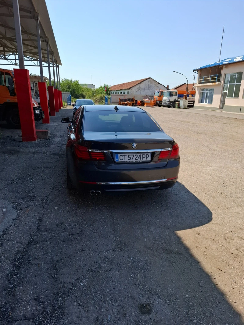 BMW 730, снимка 4 - Автомобили и джипове - 46787372