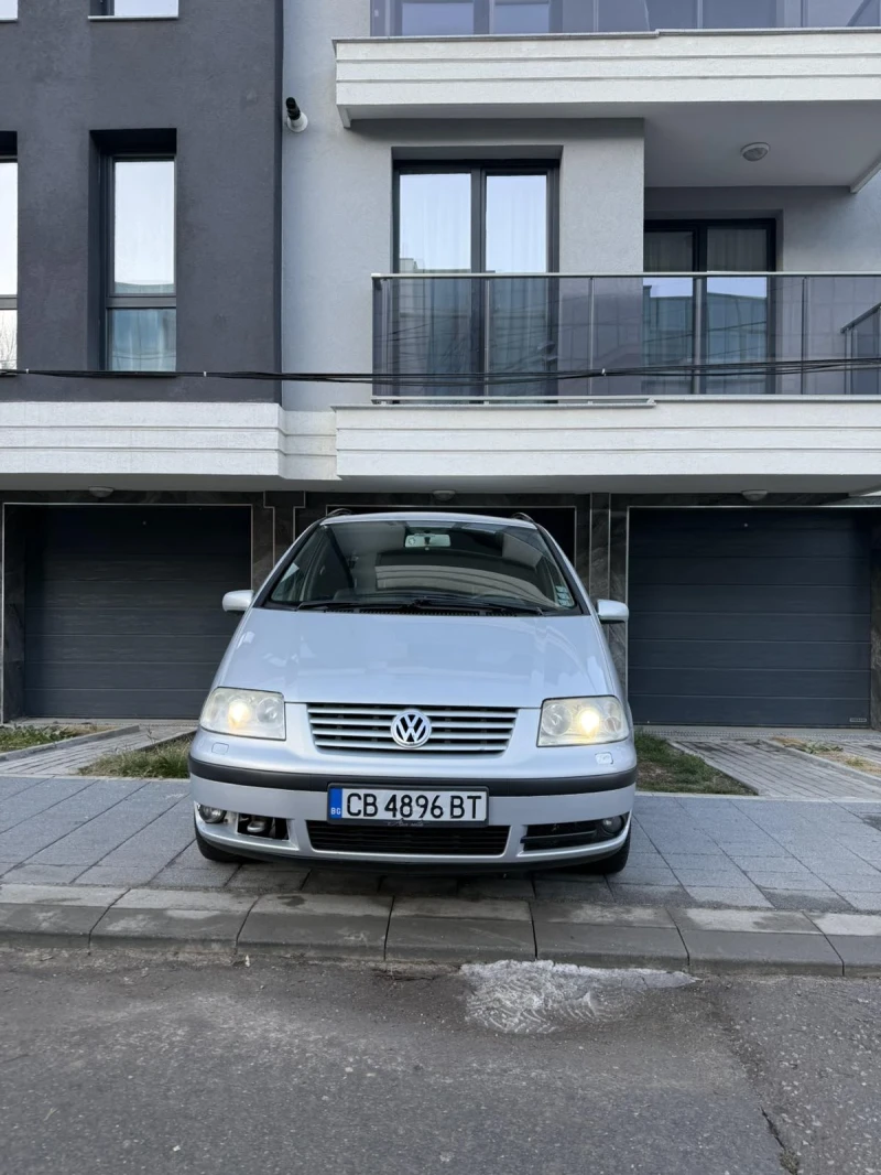 VW Sharan, снимка 1 - Автомобили и джипове - 48479606