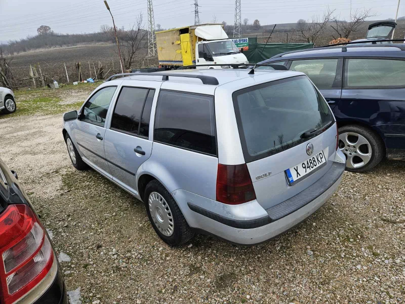 VW Golf, снимка 4 - Автомобили и джипове - 49285946