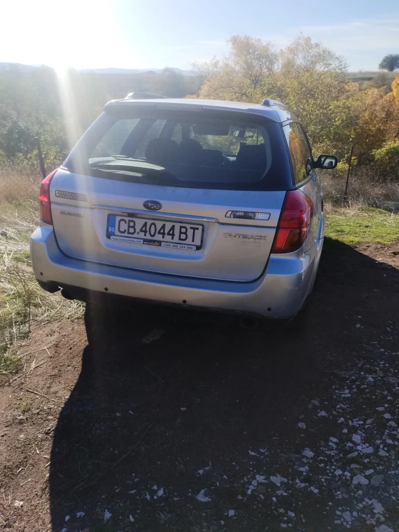Subaru Outback, снимка 2 - Автомобили и джипове - 52518881