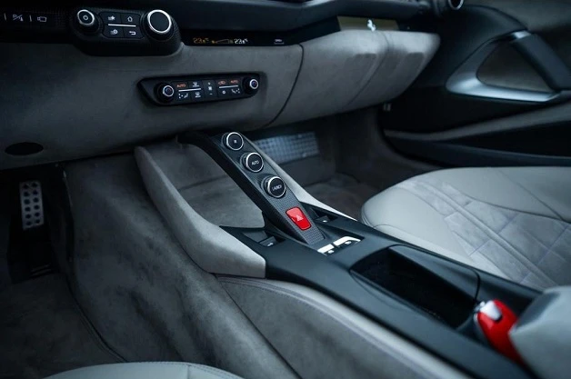 Ferrari 812 GTS = Brembo Carbon Ceramic Brakes =  | Mobile.bg   9