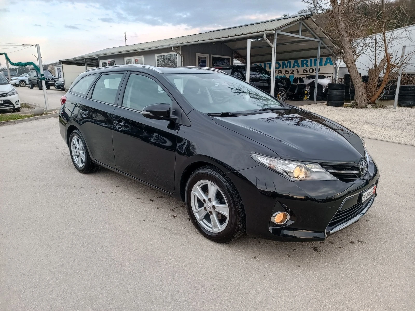 Toyota Auris 1.6i-132кс-ШВЕЙЦАРИЯ-РЪЧКА-6ск - изображение 2