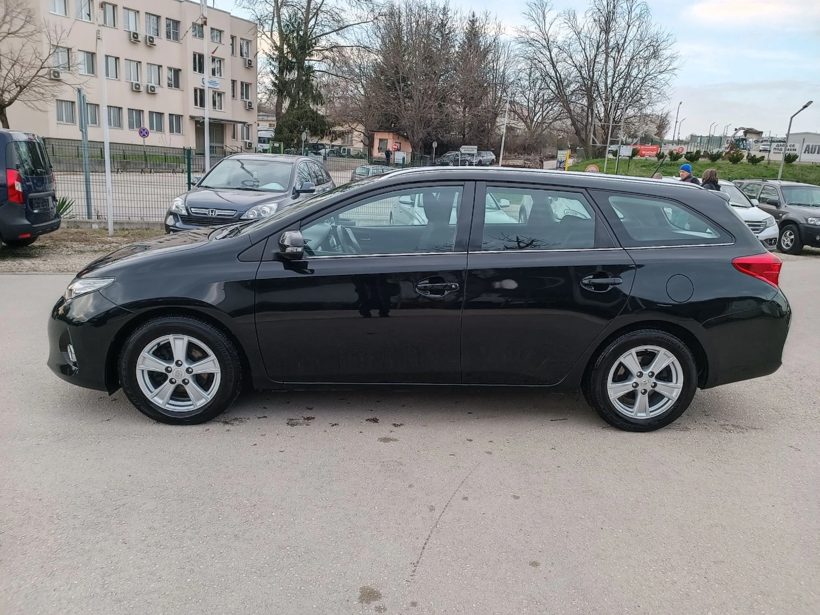 Toyota Auris 1.6i-132кс-ШВЕЙЦАРИЯ-РЪЧКА-6ск - изображение 7