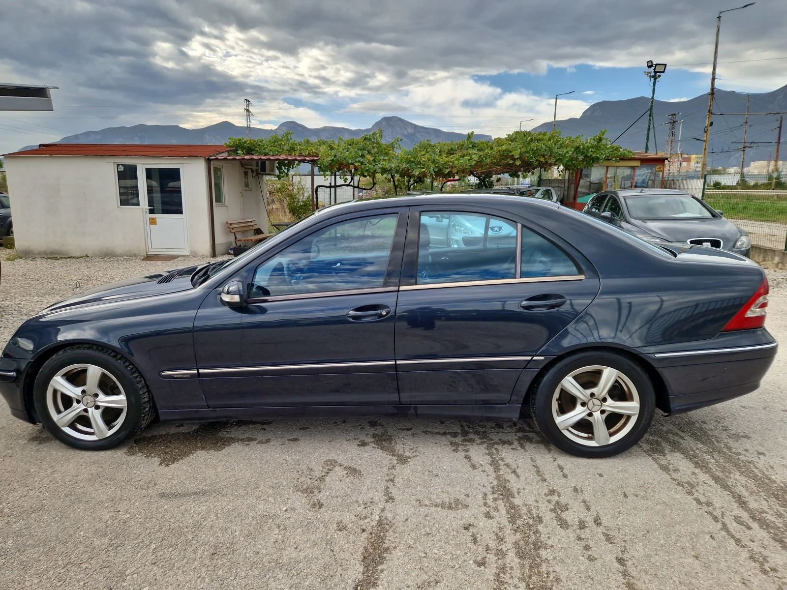 Mercedes-Benz C 270 2.7cdi 6ск седан AVANGADRE - изображение 8