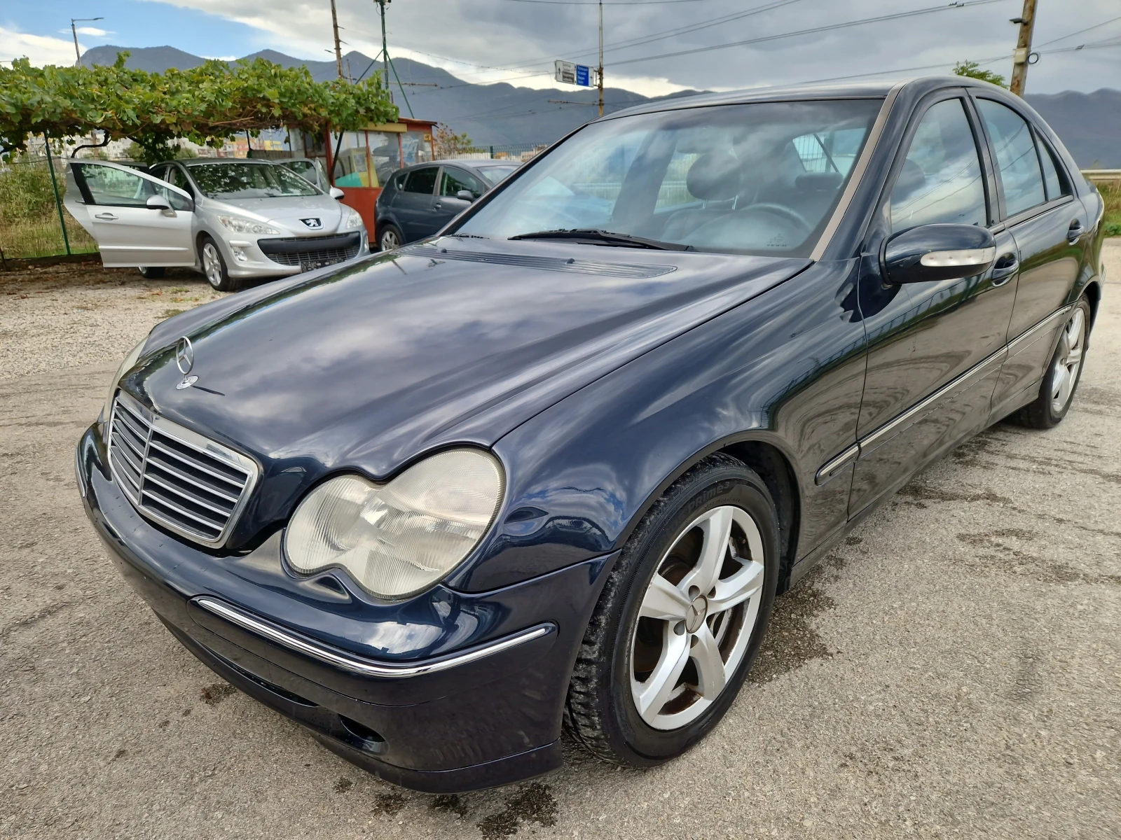 Mercedes-Benz C 270 2.7cdi 6ск седан AVANGADRE - [1] 