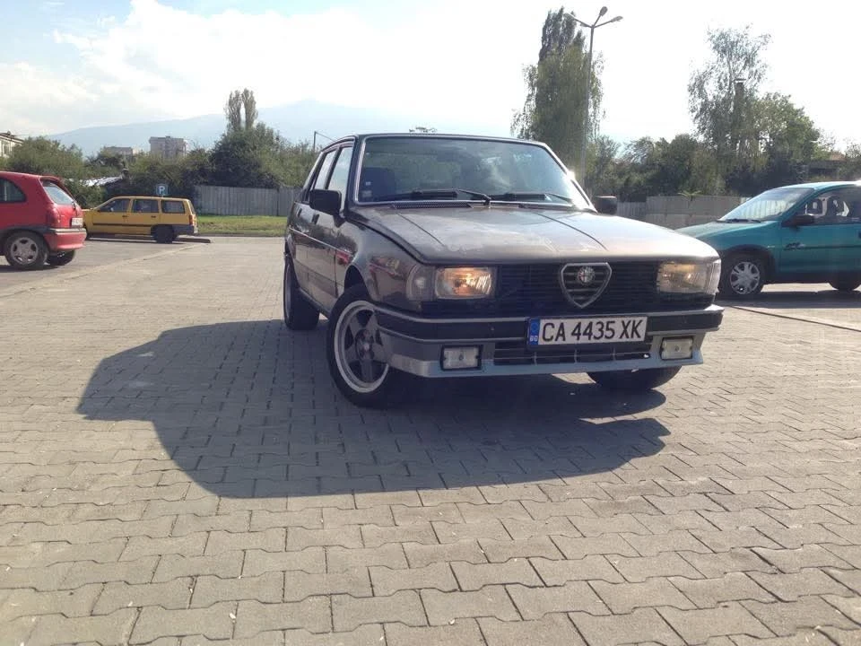 Alfa Romeo Giulietta 2000 - изображение 4