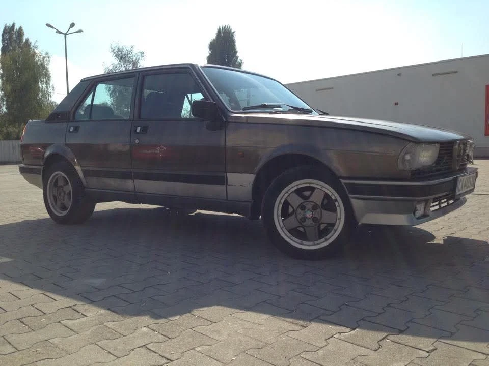 Alfa Romeo Giulietta 2000 - изображение 3