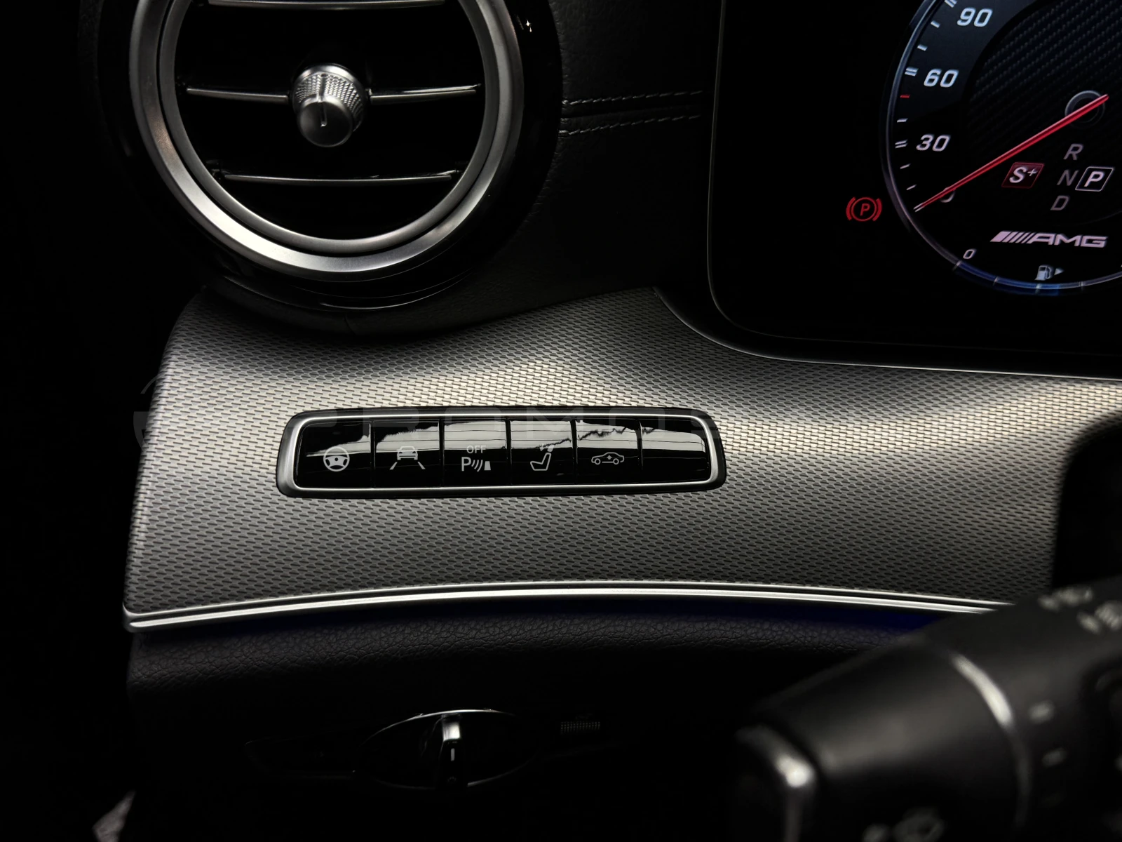 Mercedes-Benz E 63 AMG 4Matic+ 360* * Pano*  | Mobile.bg   16