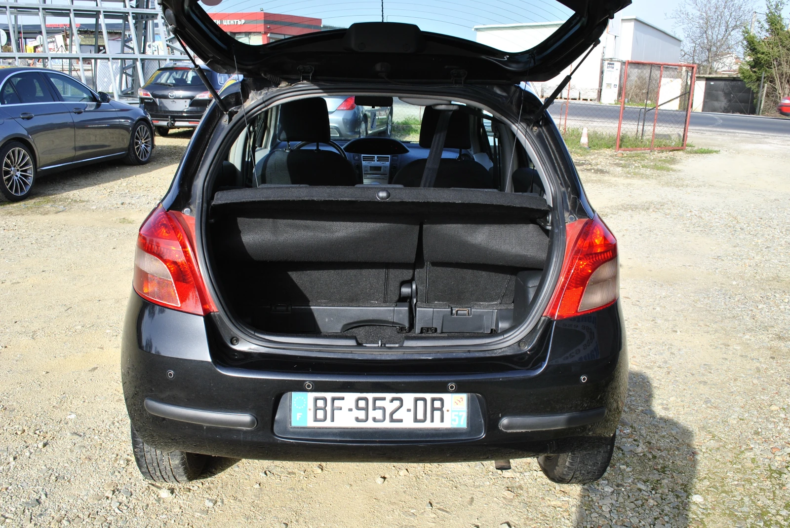 Toyota Yaris 1.4D-4D - изображение 7