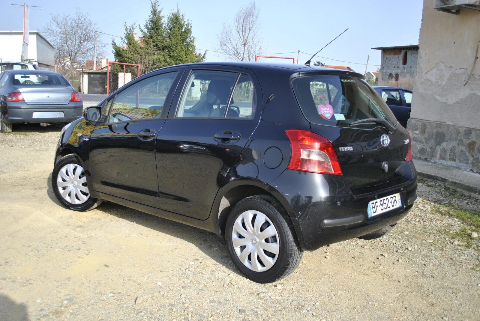 Toyota Yaris 1.4D-4D - изображение 4