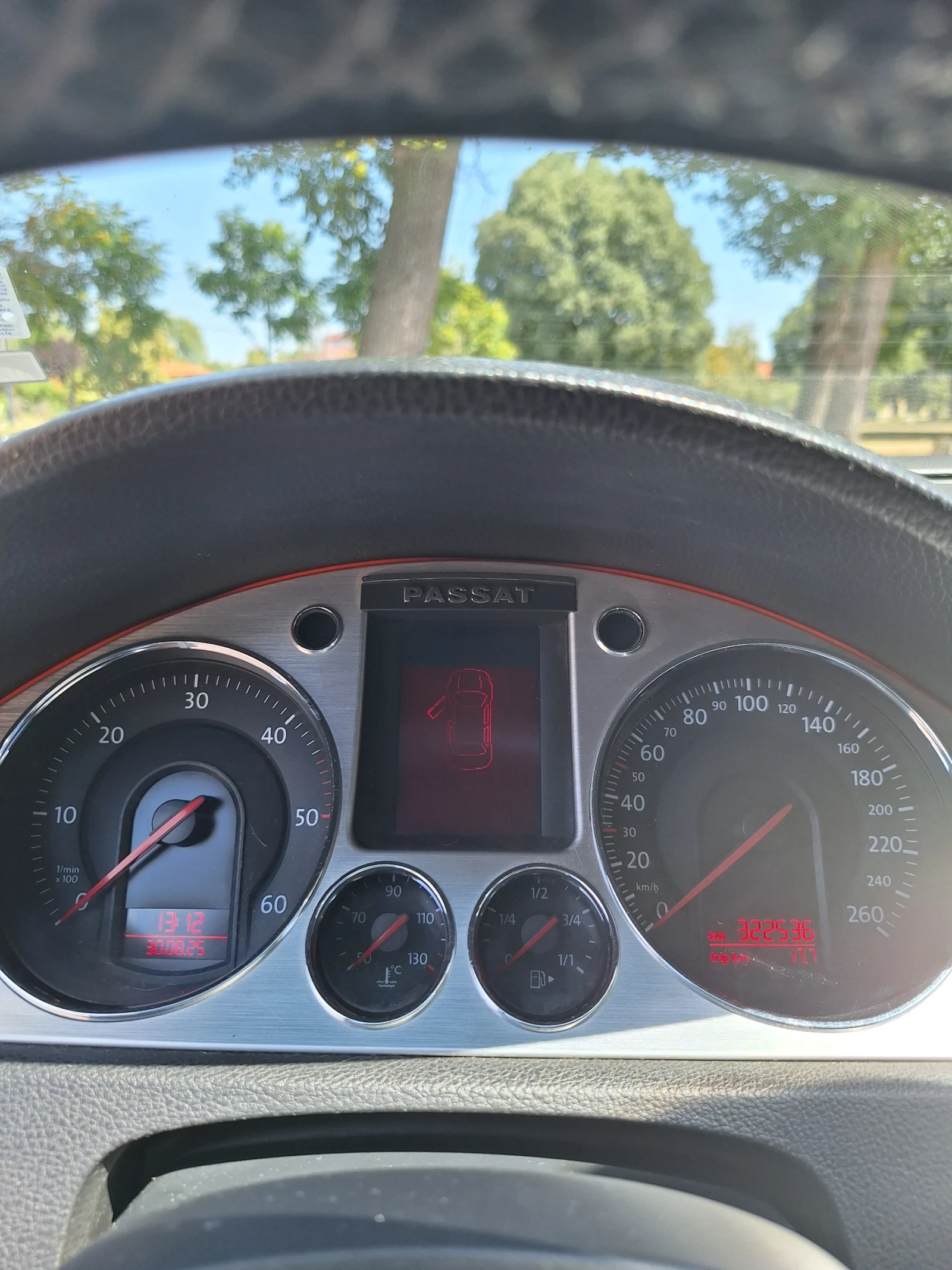 VW Passat B6 - изображение 8