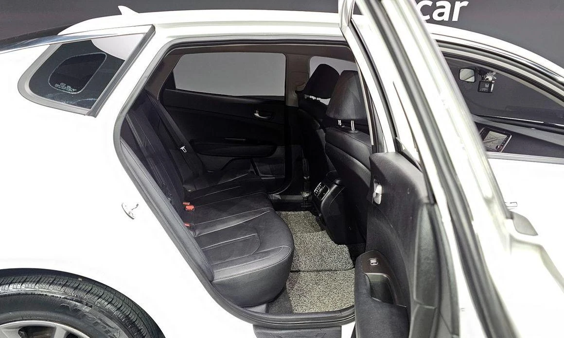 Kia K5 | Mobile.bg   13