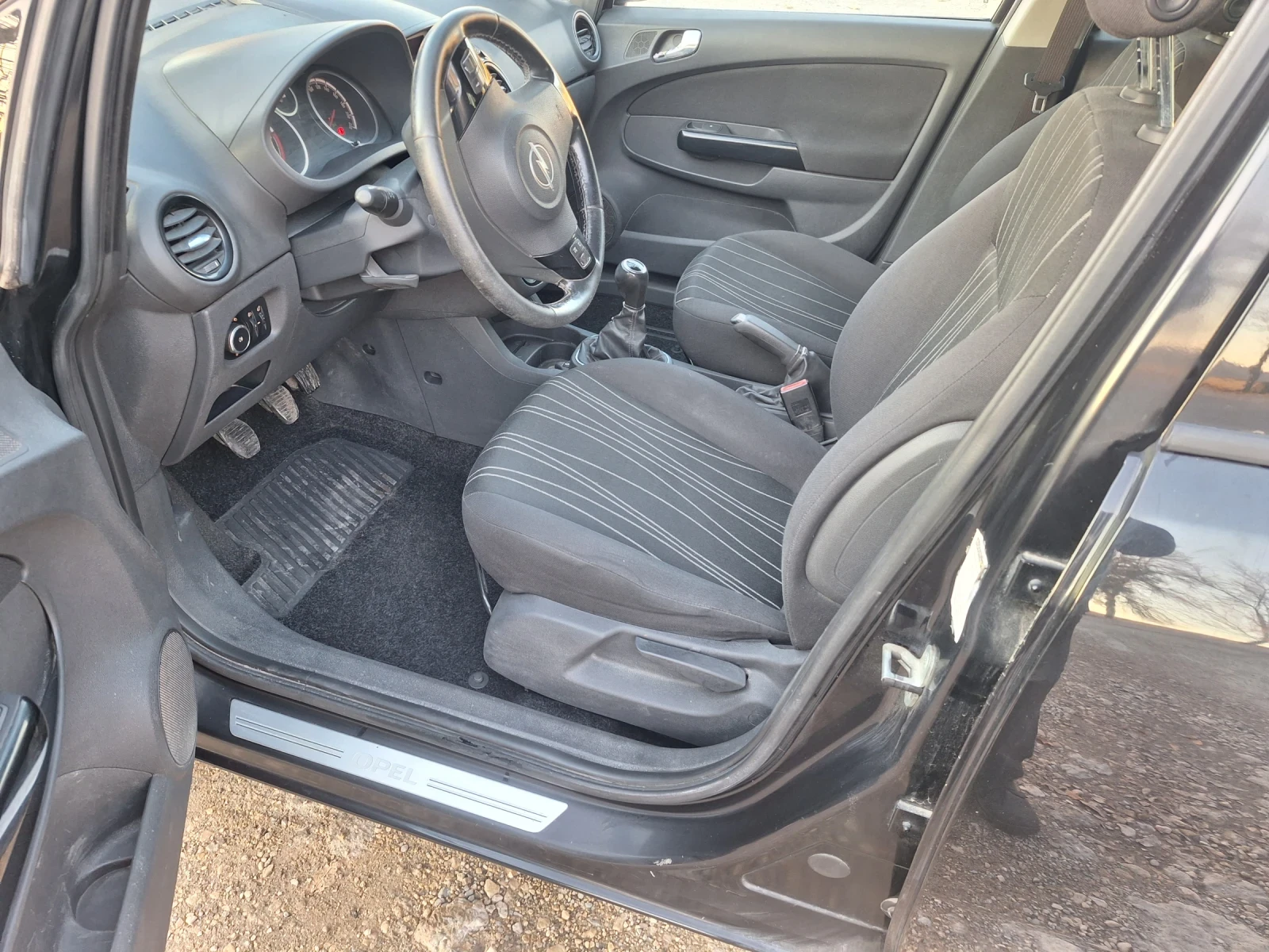 Opel Corsa 1.3 - изображение 6