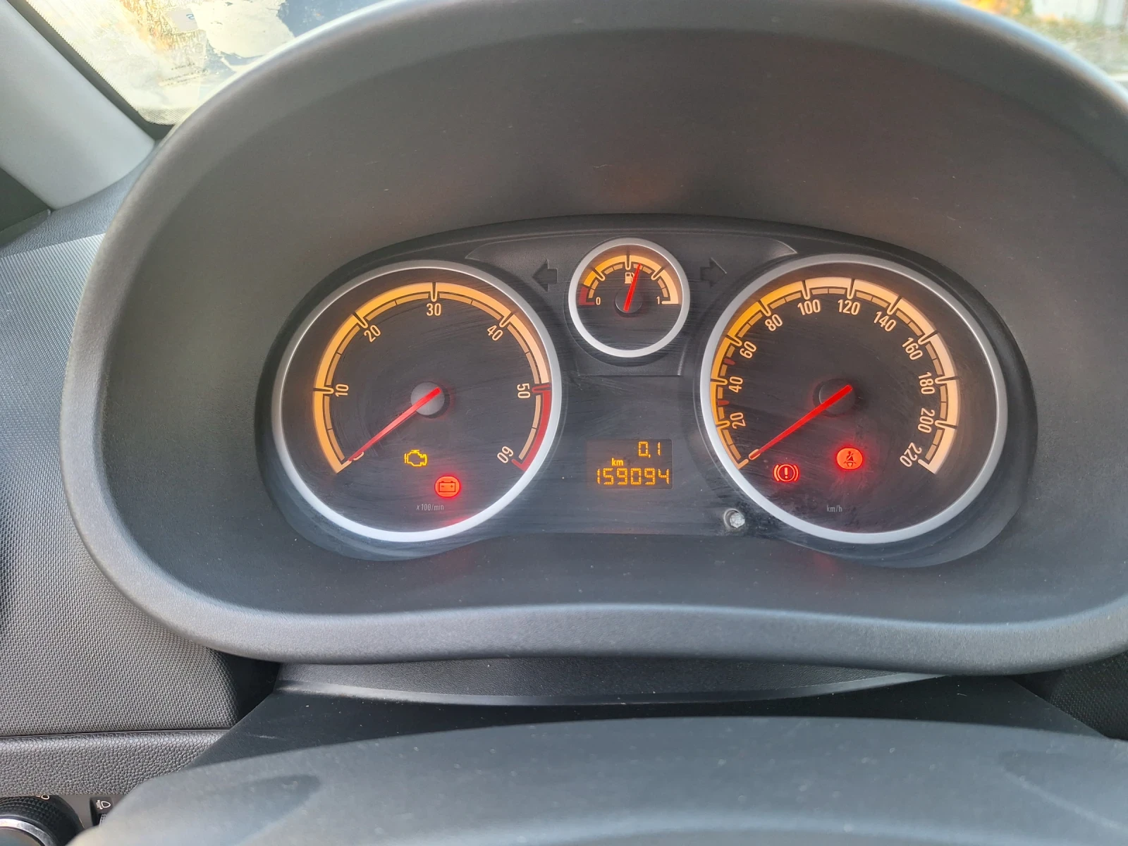 Opel Corsa 1.3 - изображение 5