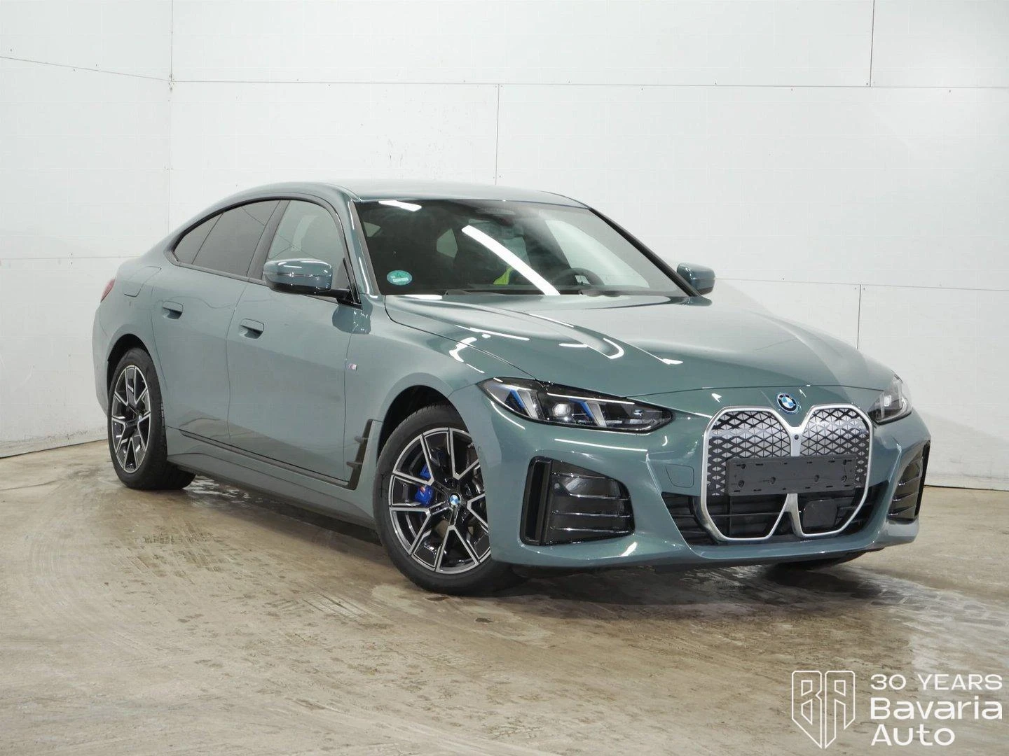 BMW i4 40 xDrive M Sport Paket  | Mobile.bg   4