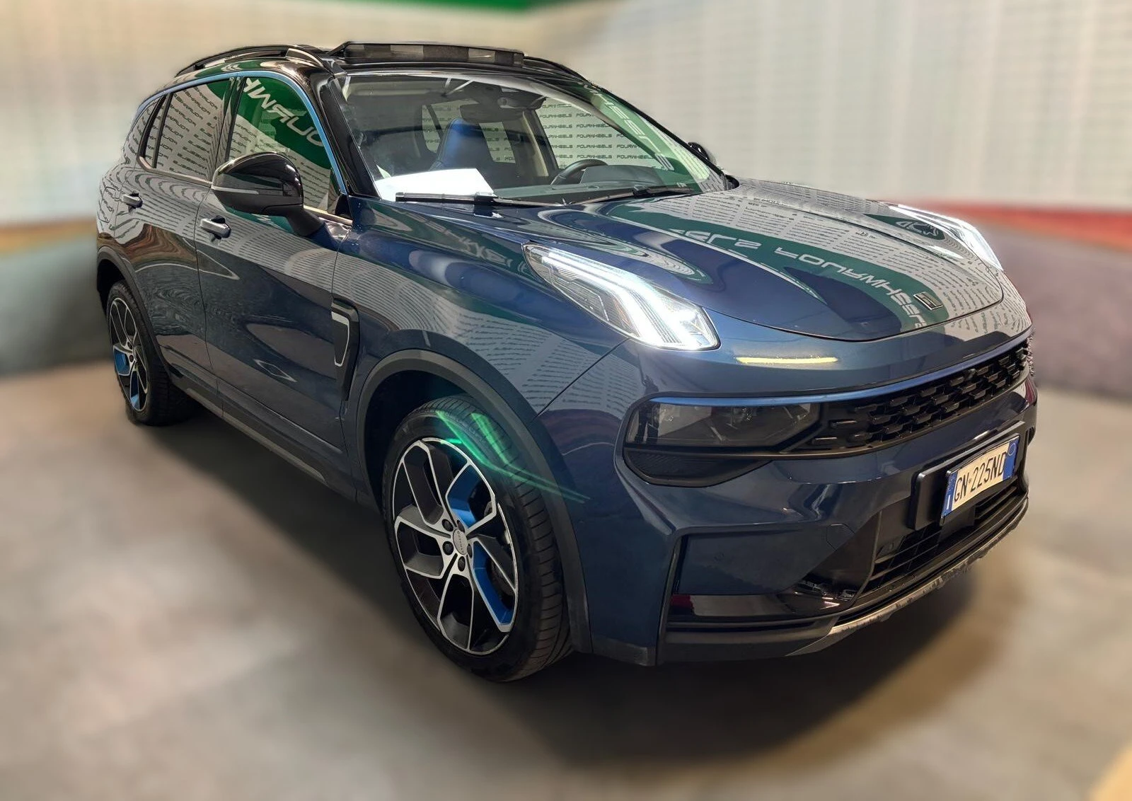 LynkCo 01 1.5 - ������ - ����������� - 261 hp | Mobile.bg � ����������� 1