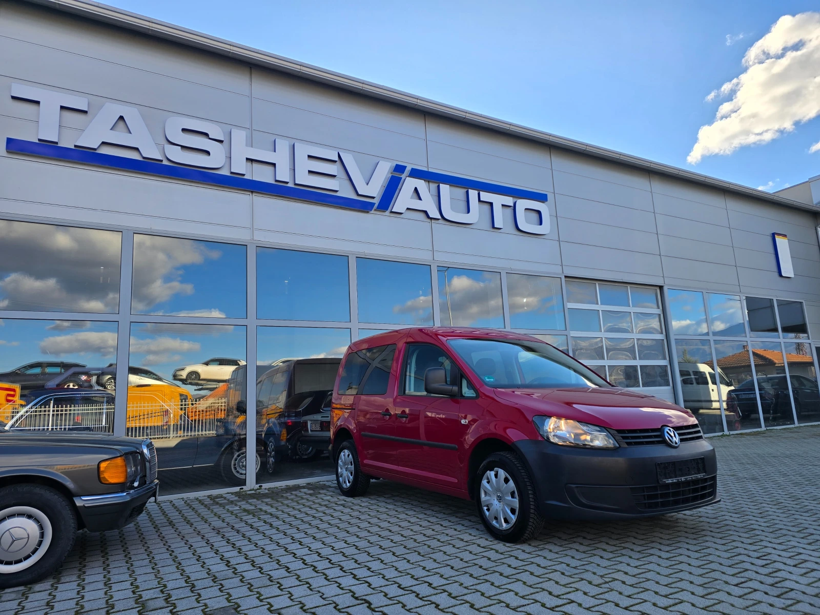 VW Caddy 1.6 TDi FACELIFT !! GERMANY !! | Mobile.bg � ����������� 1