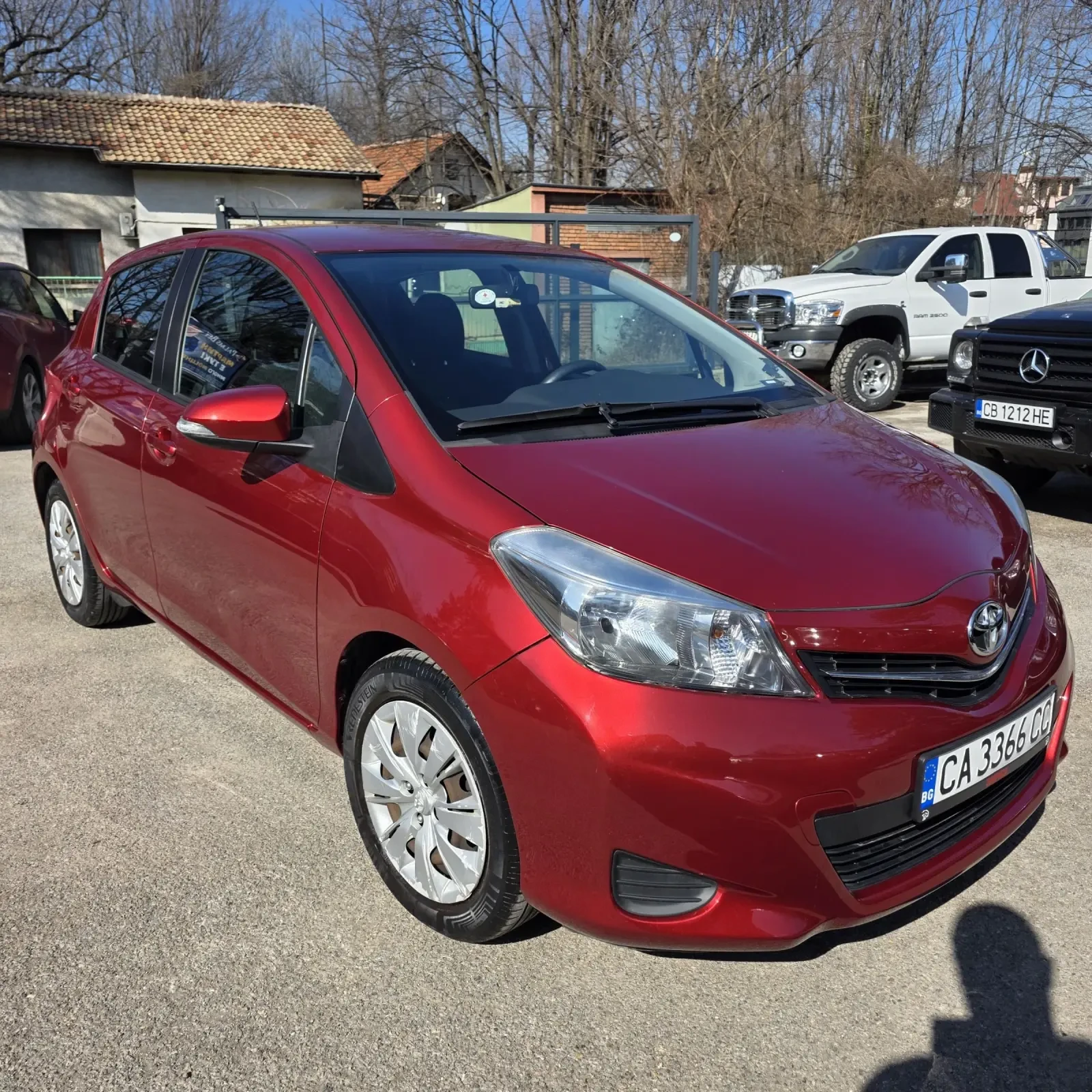 Toyota Yaris 1.33/Navi/Камера/Автоматик/Климатик, снимка 2 - Автомобили и джипове - 53743151