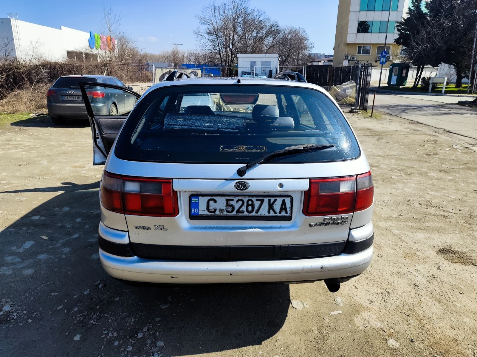 Toyota Avensis 2.0TD, снимка 5 - Автомобили и джипове - 54620768