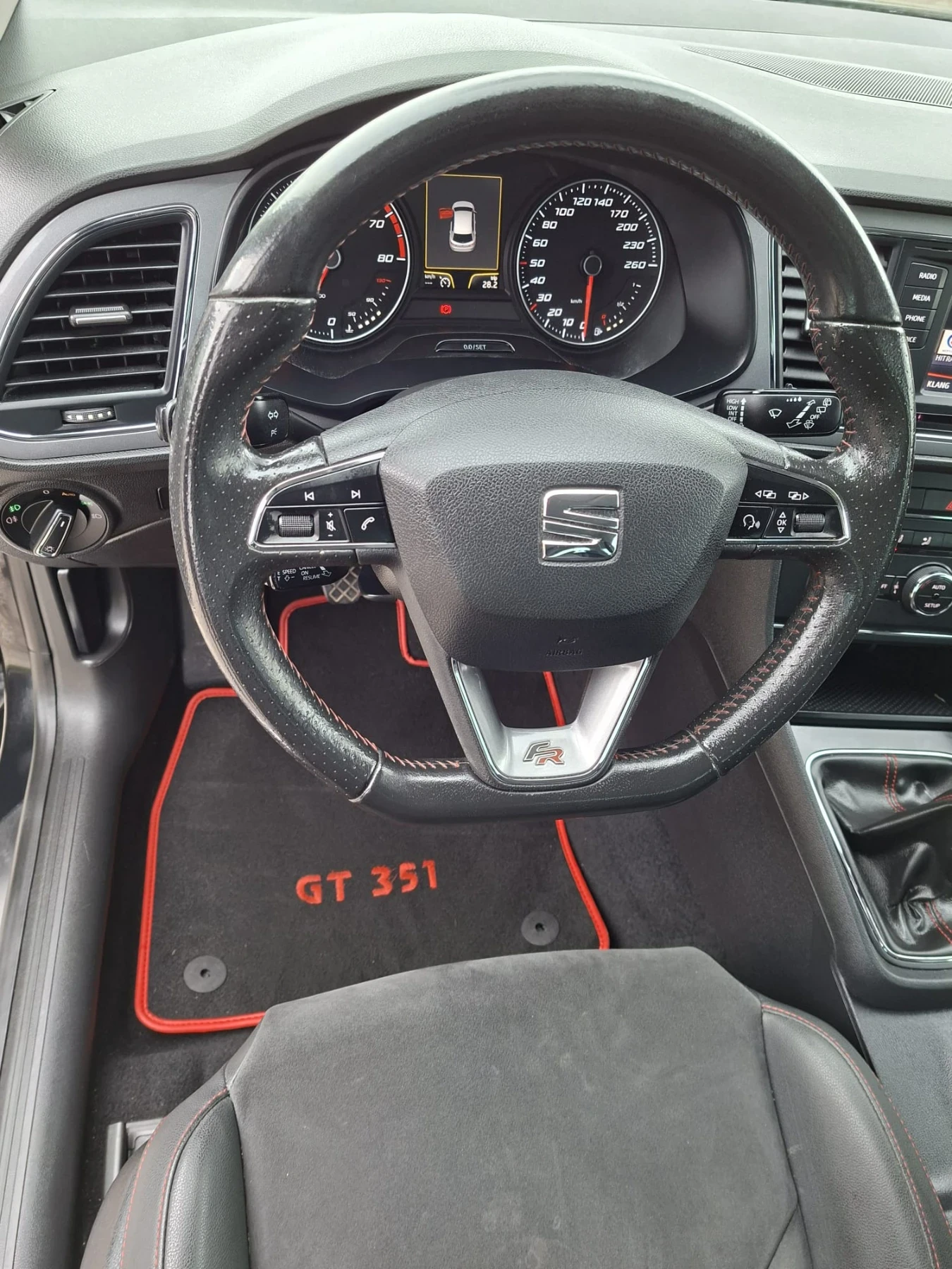 Seat Leon 1.8 FR, снимка 7 - Автомобили и джипове - 54218057