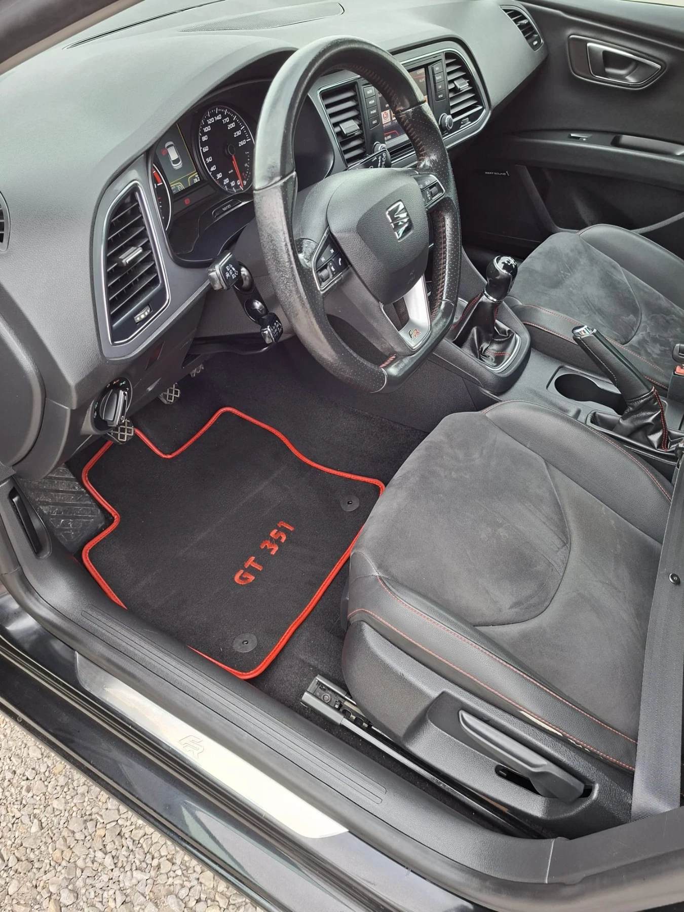 Seat Leon 1.8 FR, снимка 6 - Автомобили и джипове - 54218057