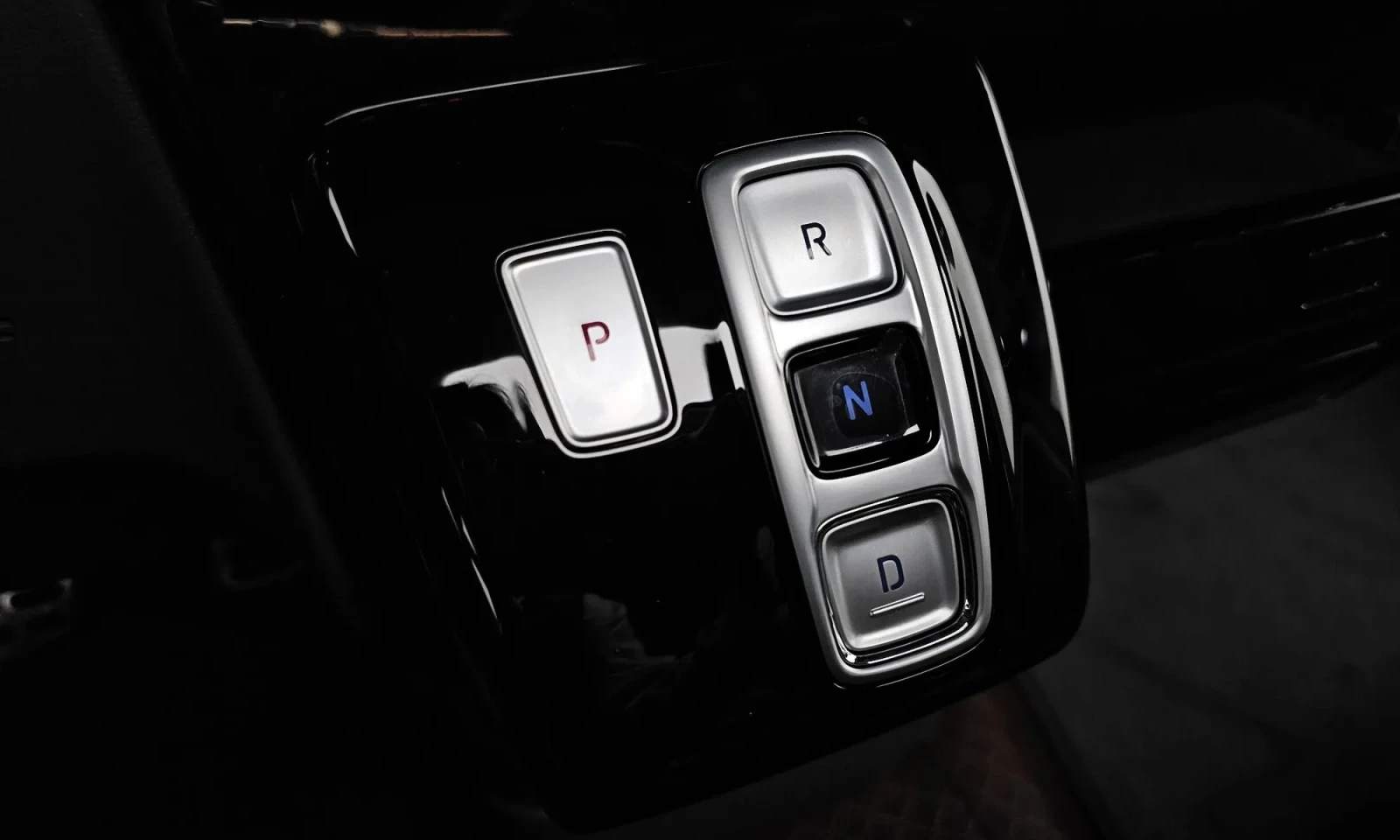 Hyundai Staria  L3.5 Lounge 7-Seater Mobility, снимка 8 - Автомобили и джипове - 54421399