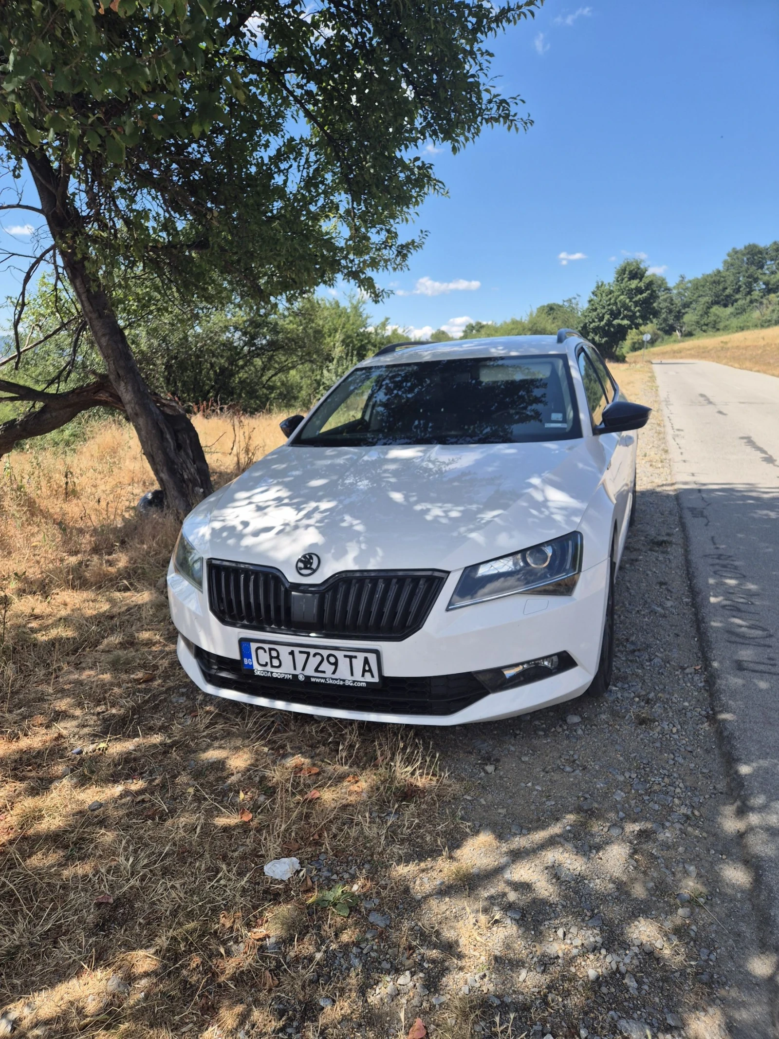 Skoda Superb 2.0 TDI, снимка 13 - Автомобили и джипове - 54484554