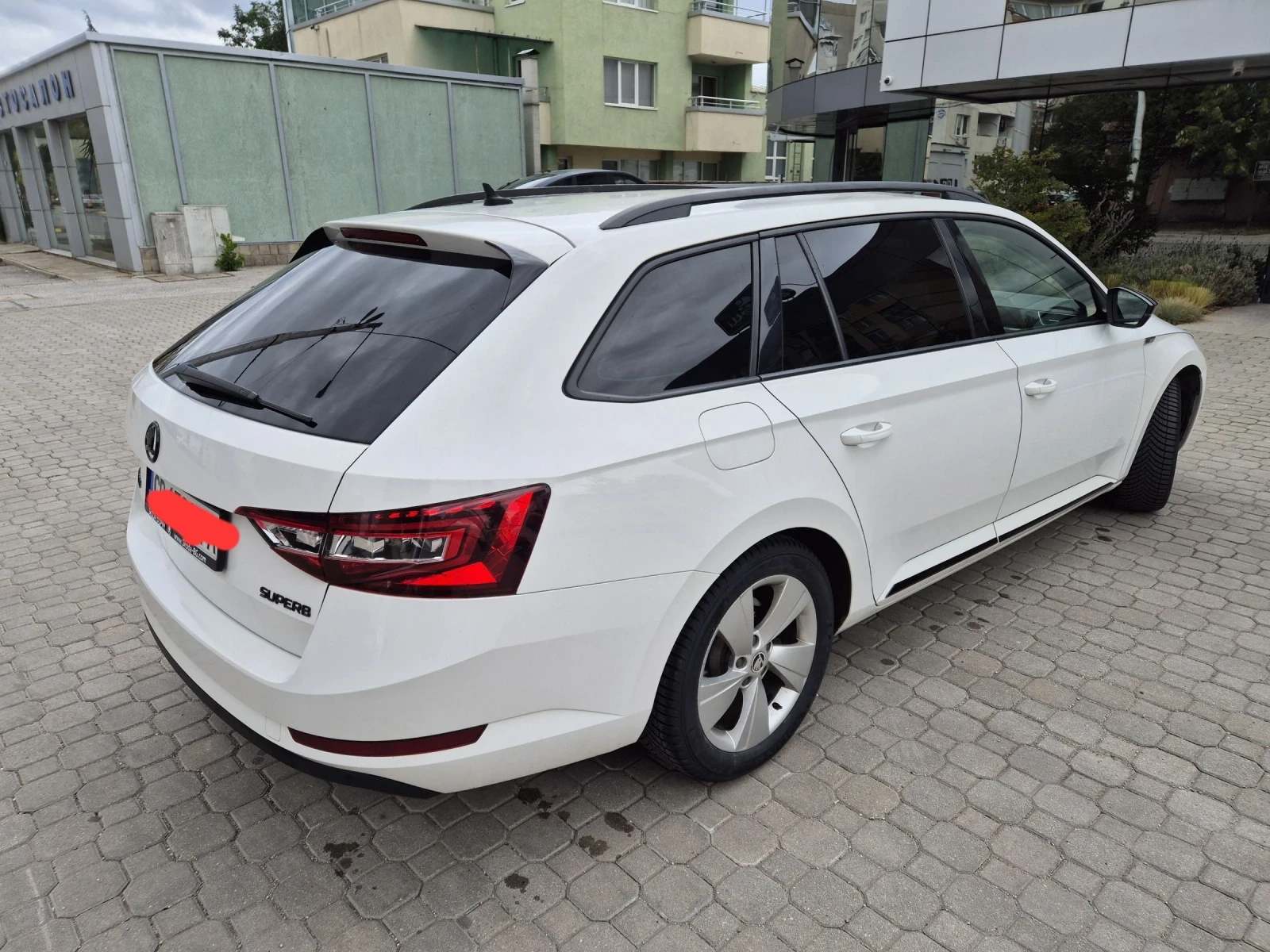 Skoda Superb 2.0 TDI, снимка 3 - Автомобили и джипове - 54484554