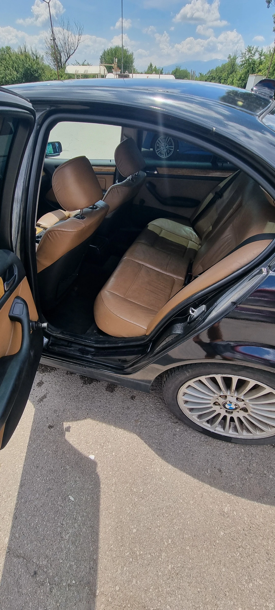 BMW 320, снимка 5 - Автомобили и джипове - 54998923