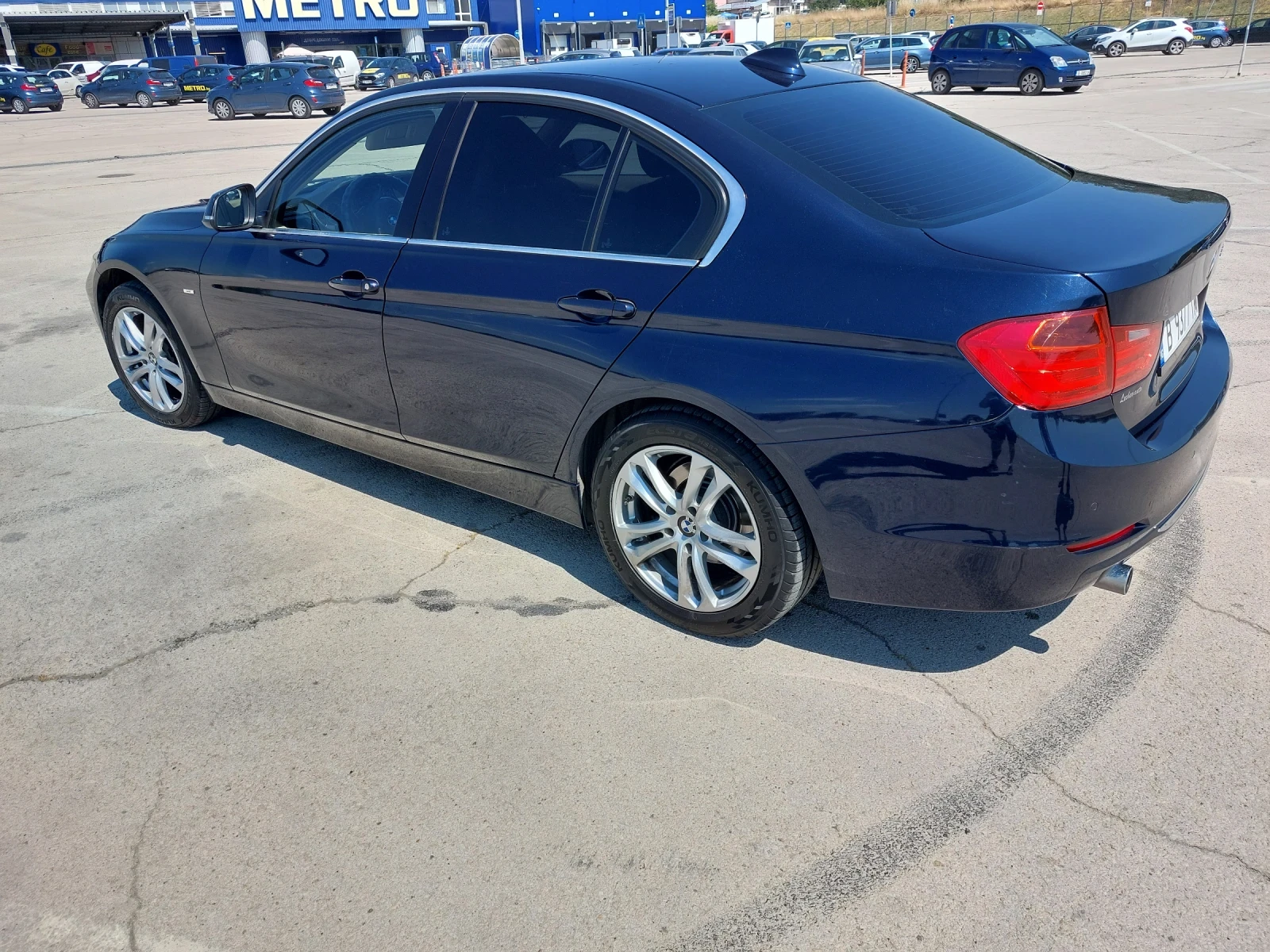 BMW 318 F 30, снимка 15 - Автомобили и джипове - 55045841