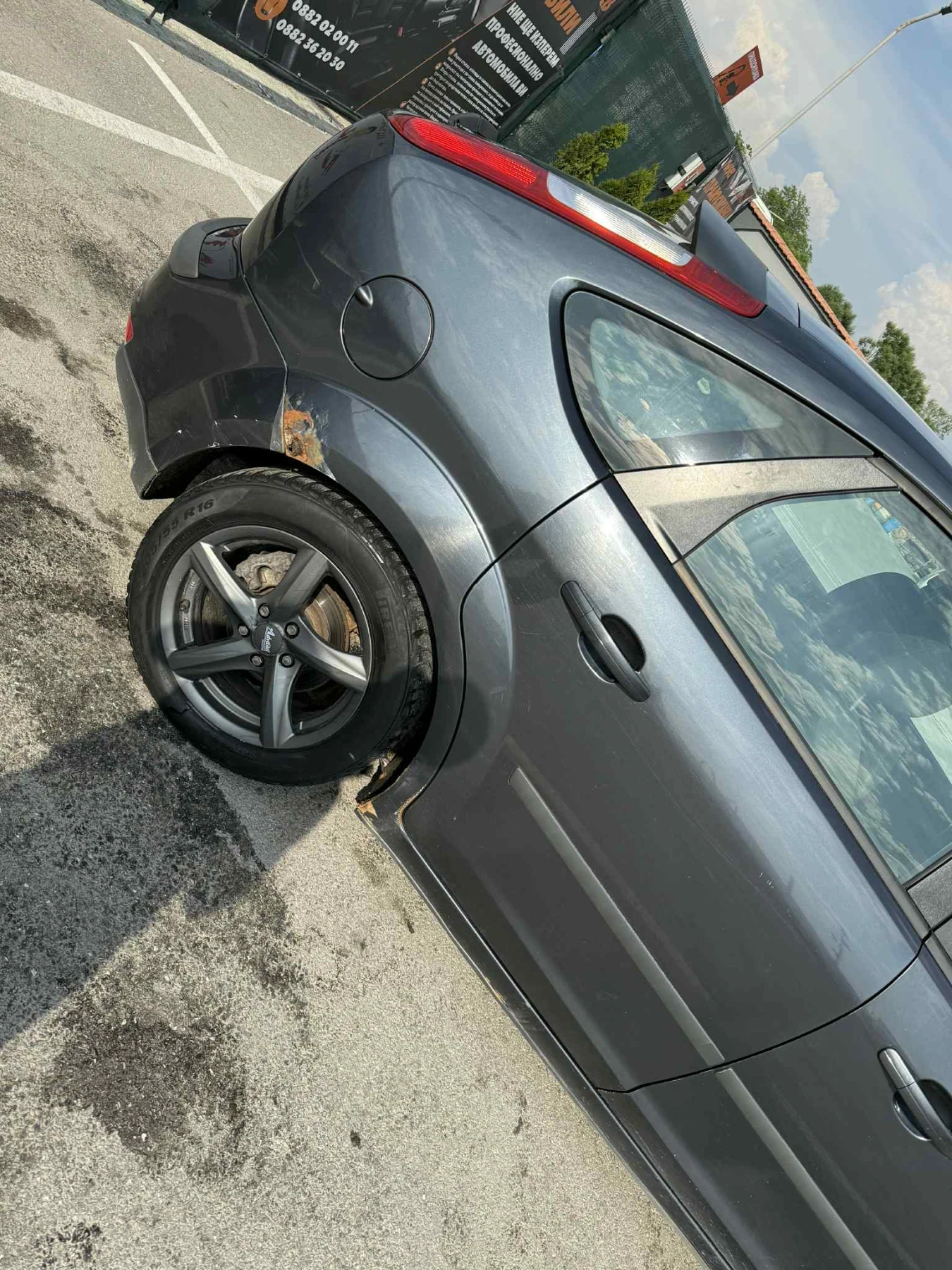 Ford Focus 1.6i 116кс, снимка 3 - Автомобили и джипове - 55606011