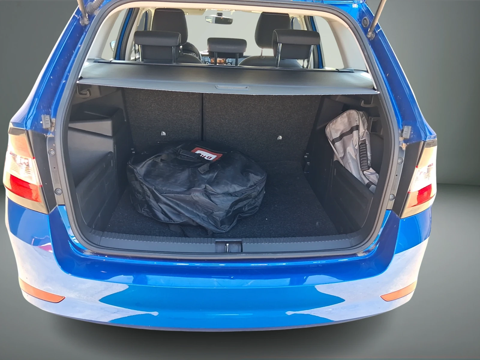 Skoda Fabia Комби Амбишън 1, 0 TSI / 70 kW / 95 к.с., 5M, снимка 13 - Автомобили и джипове - 55698626