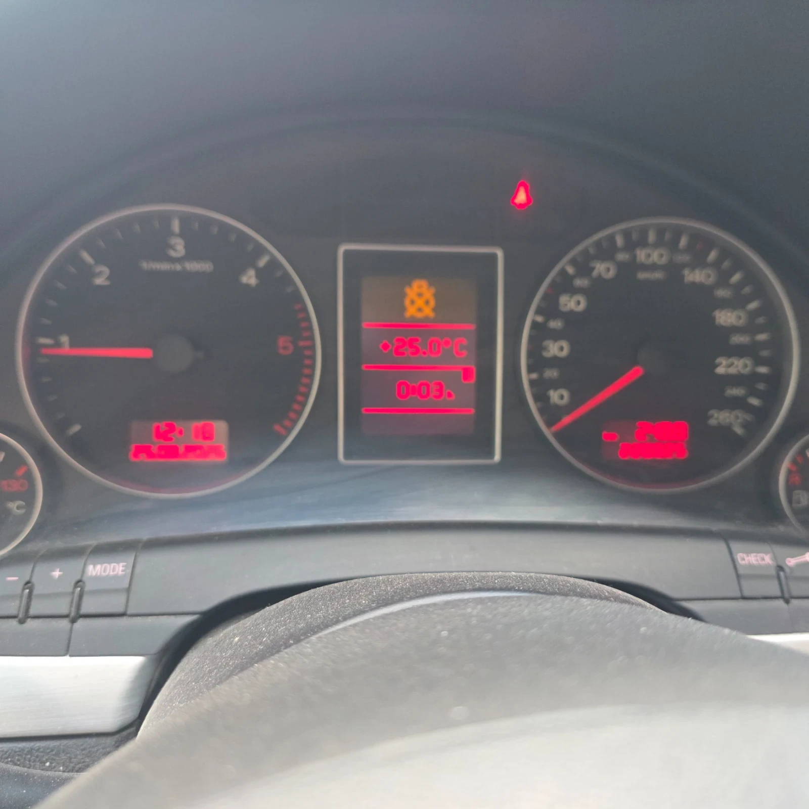 Audi A4, снимка 8 - Автомобили и джипове - 55849054
