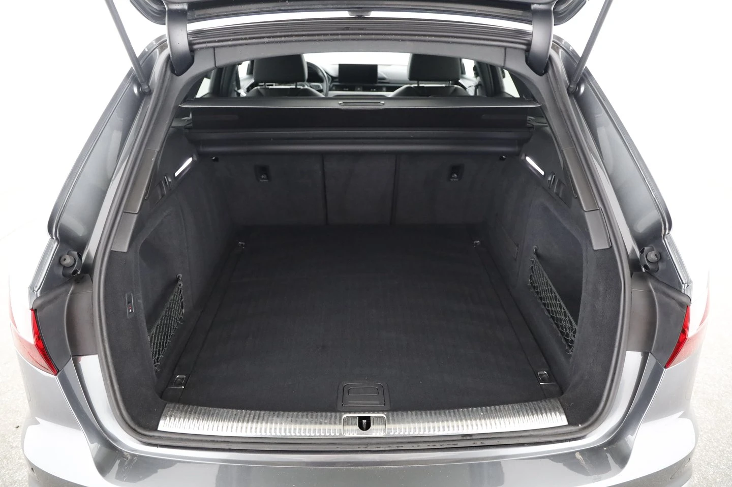 Audi A4, снимка 15 - Автомобили и джипове - 56536222