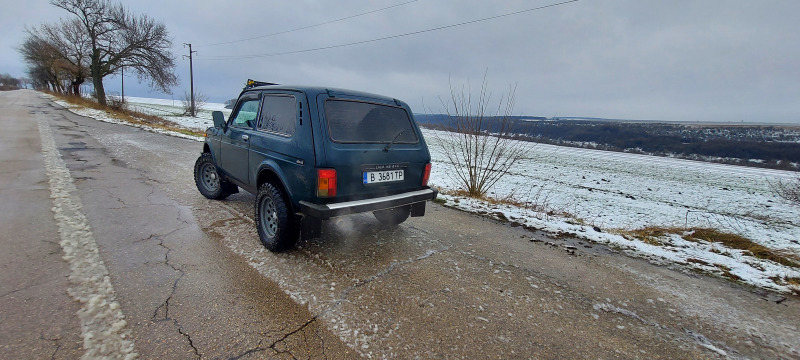 Lada Niva, снимка 3 - Автомобили и джипове - 46409658