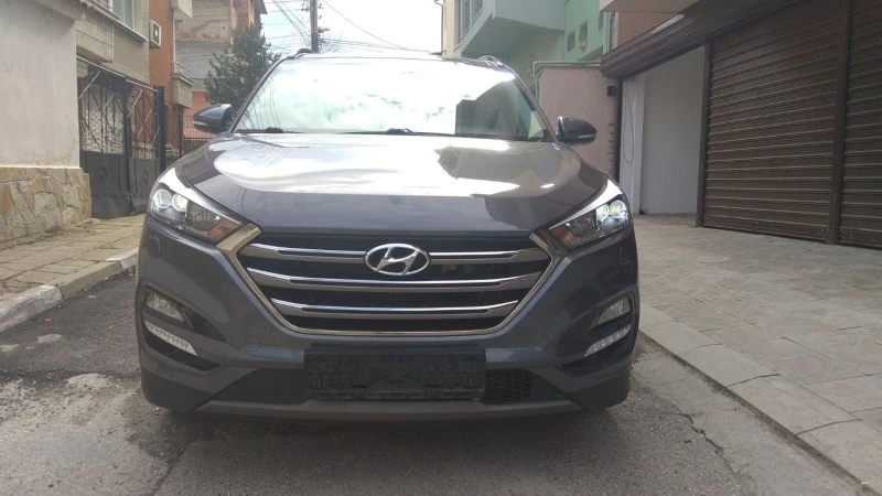 Hyundai Tucson, снимка 1 - Автомобили и джипове - 47514569