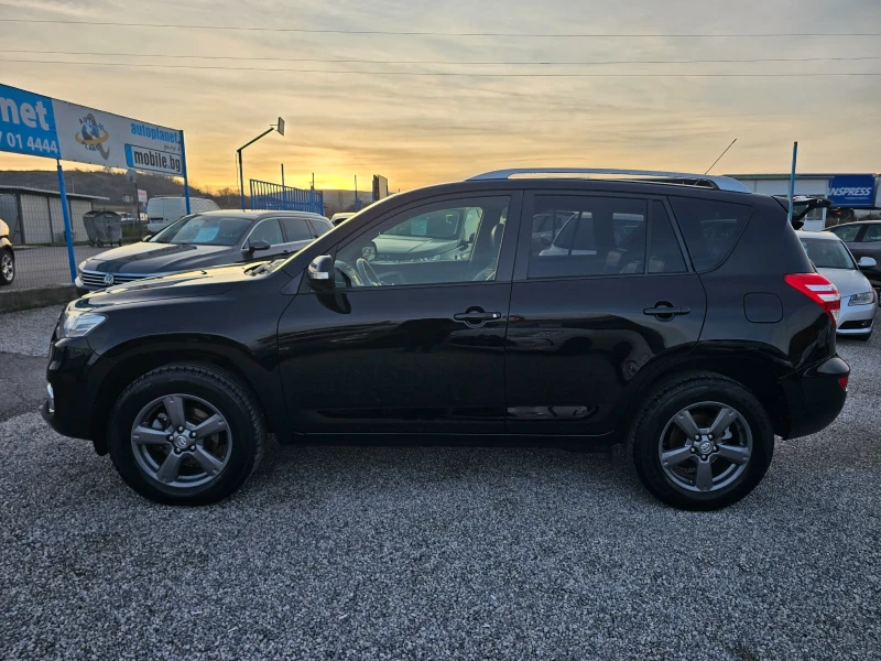 Toyota Rav4 2.2 D 150kc  Navi , снимка 3 - Автомобили и джипове - 52727538
