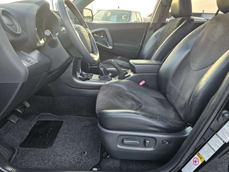 Toyota Rav4 2.2 D 150kc  Navi , снимка 9 - Автомобили и джипове - 52727538