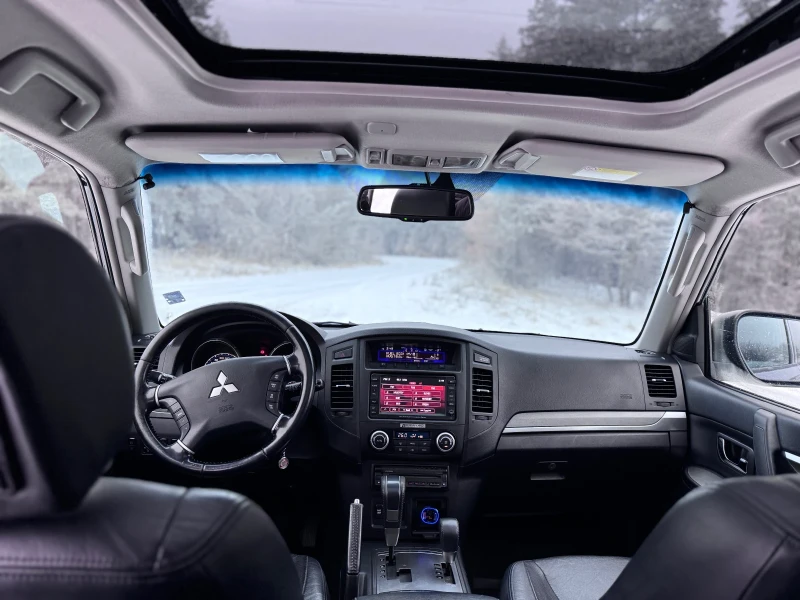 Mitsubishi Pajero, снимка 11 - Автомобили и джипове - 53305735