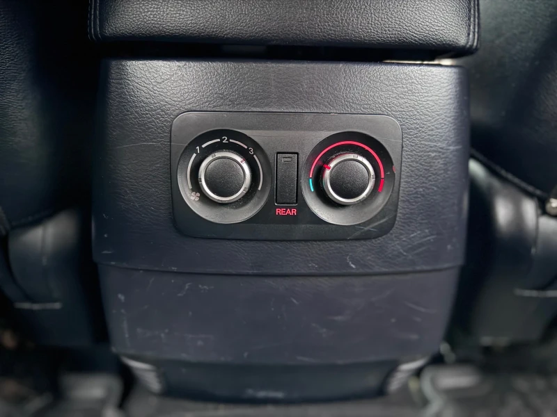 Mitsubishi Pajero, снимка 16 - Автомобили и джипове - 53305735