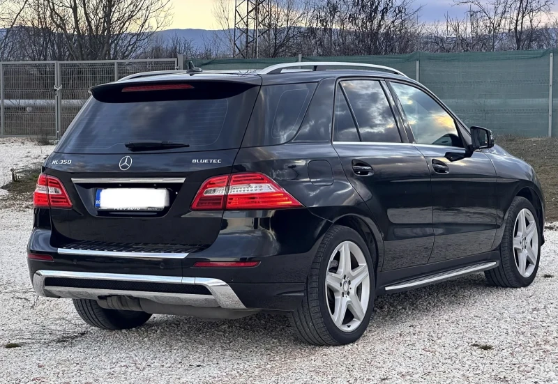 Mercedes-Benz ML 350 AMG DESINGO Подгрев* Обдухване* Сервизна история, снимка 5 - Автомобили и джипове - 53405461