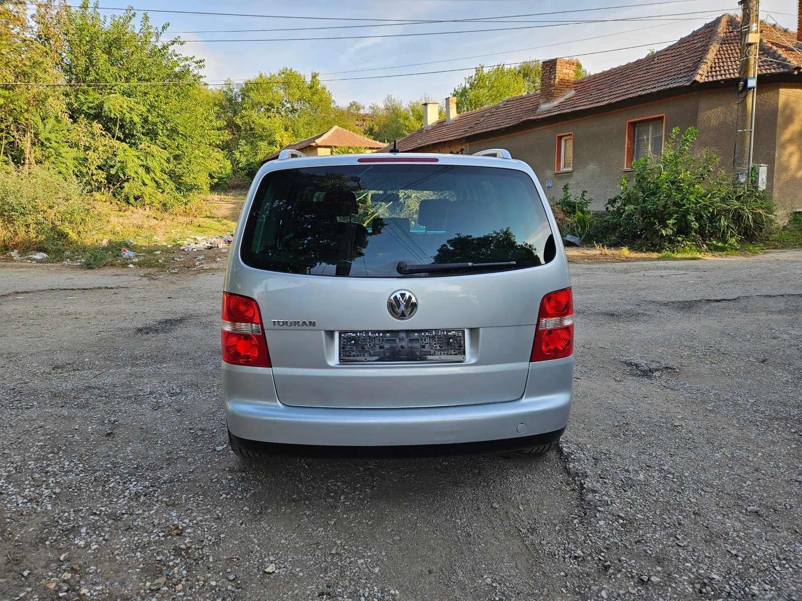 VW Touran 2.0TDI АВТОМАТИК - изображение 3