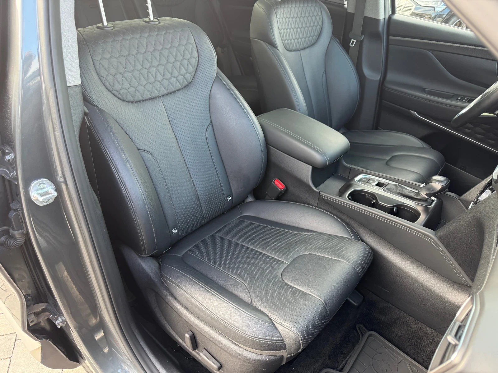 Hyundai Santa fe 2, 2 4x4 Уникално състояние* * * * * Всички екстри - изображение 6