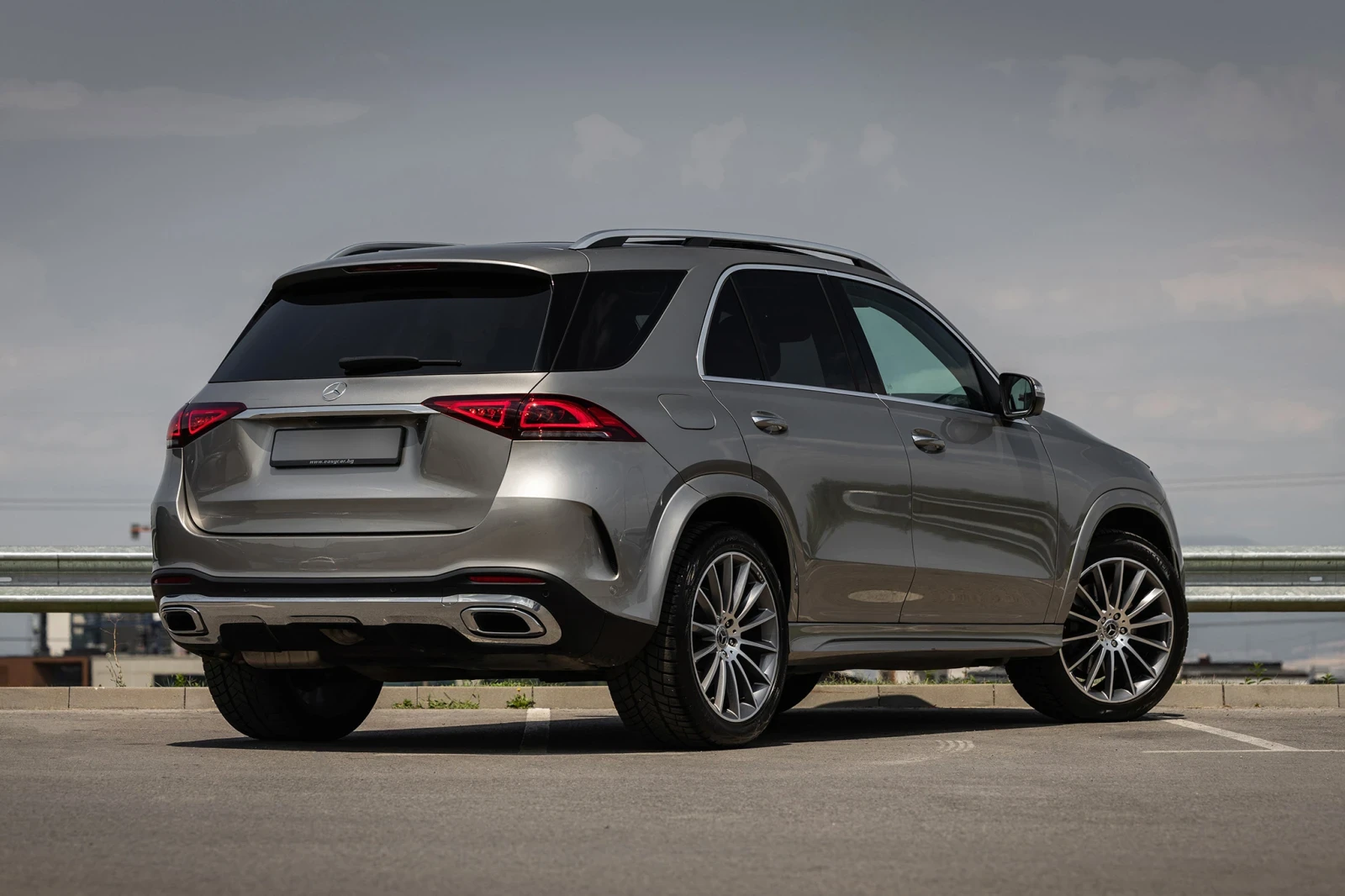 Mercedes-Benz GLE 350 4 MATIC/BURMESTER/AMG/KEYLESS/PANO/360 - изображение 5