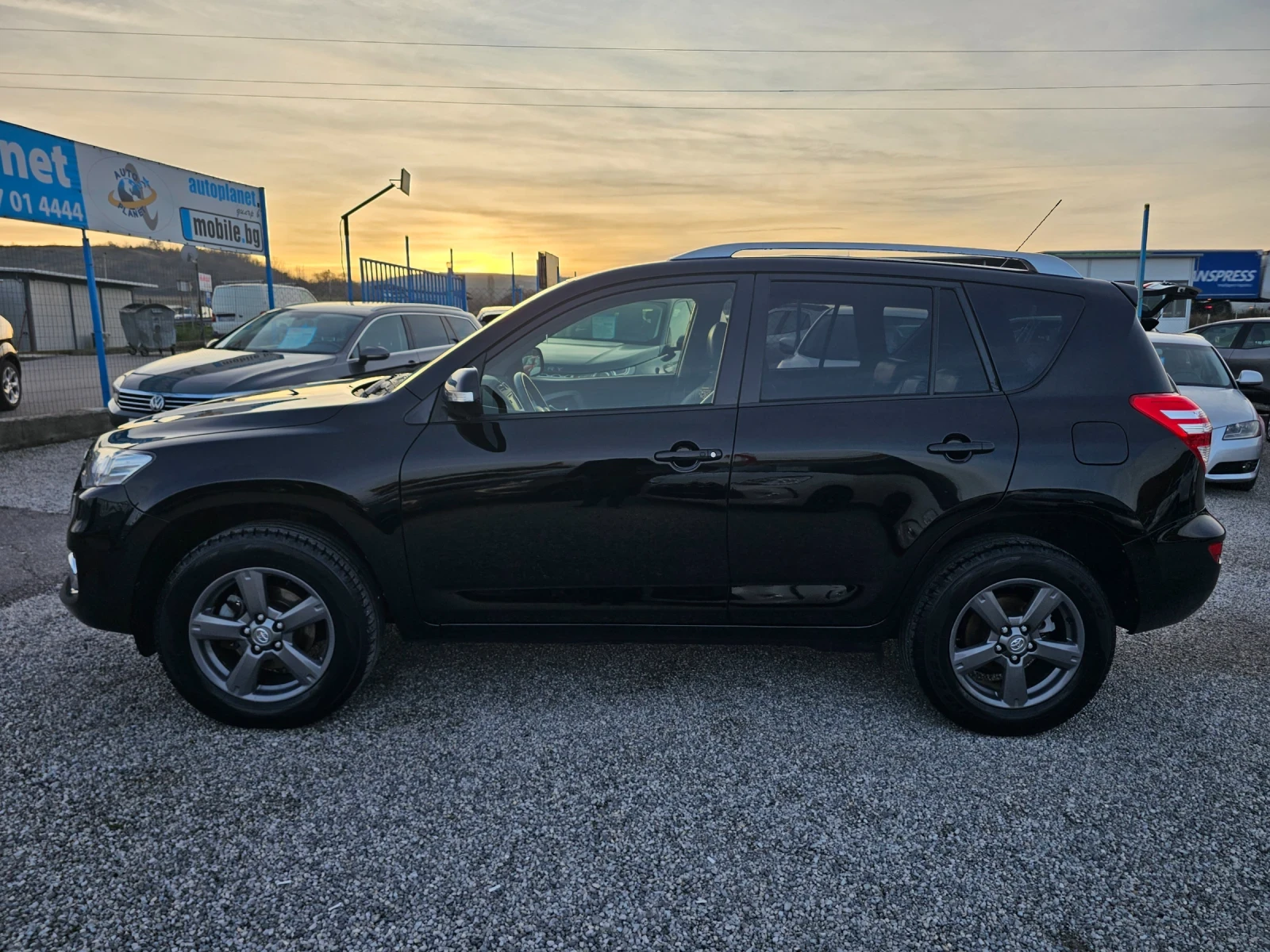 Toyota Rav4 2.2 D 150kc  Navi  - изображение 3