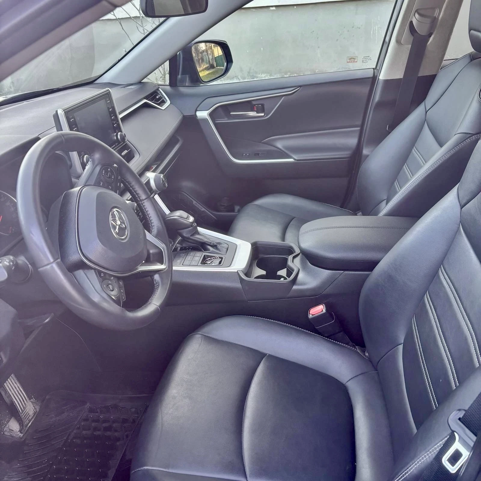 Toyota Rav4 XLE 2.5 AWD, снимка 3 - Автомобили и джипове - 53741004