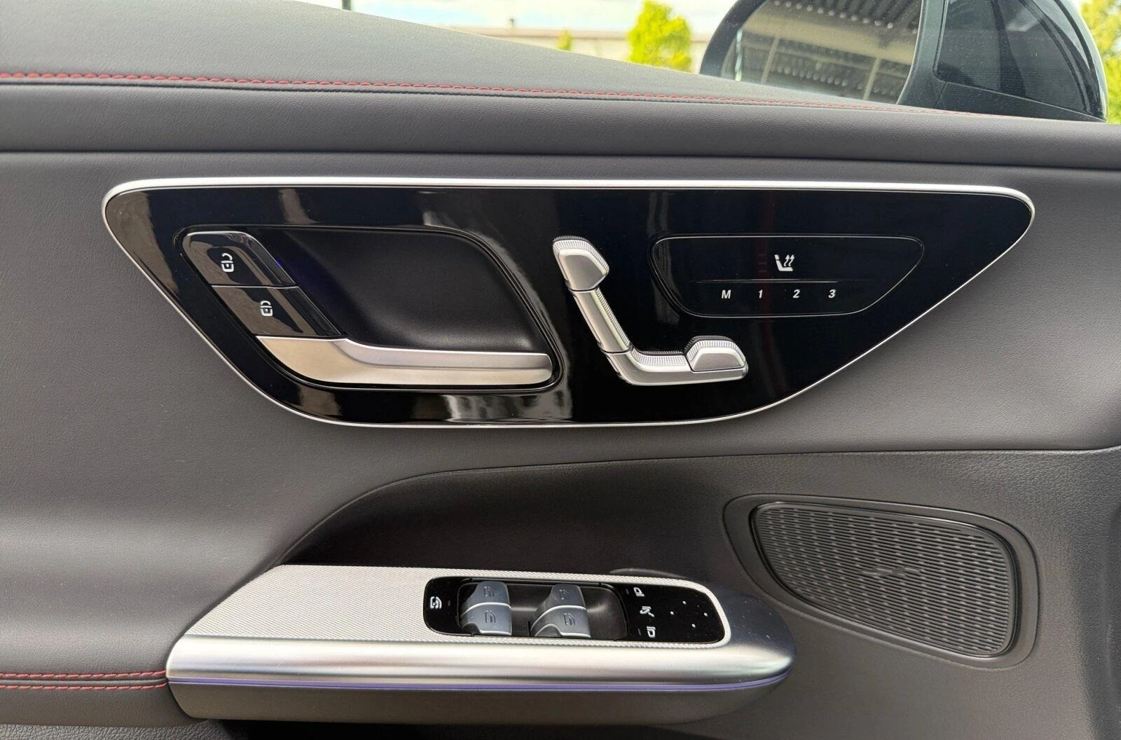 Mercedes-Benz GLC 43 AMG 4MATIC PANORAMA 360 CAMERA NIGHT PAKET - изображение 10