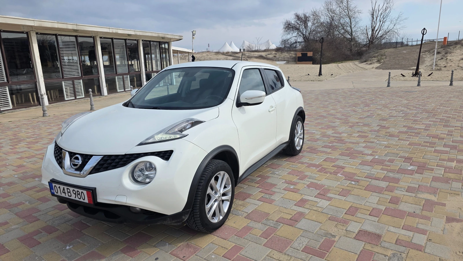 Nissan Juke 1.6i gaz, снимка 6 - Автомобили и джипове - 53840430