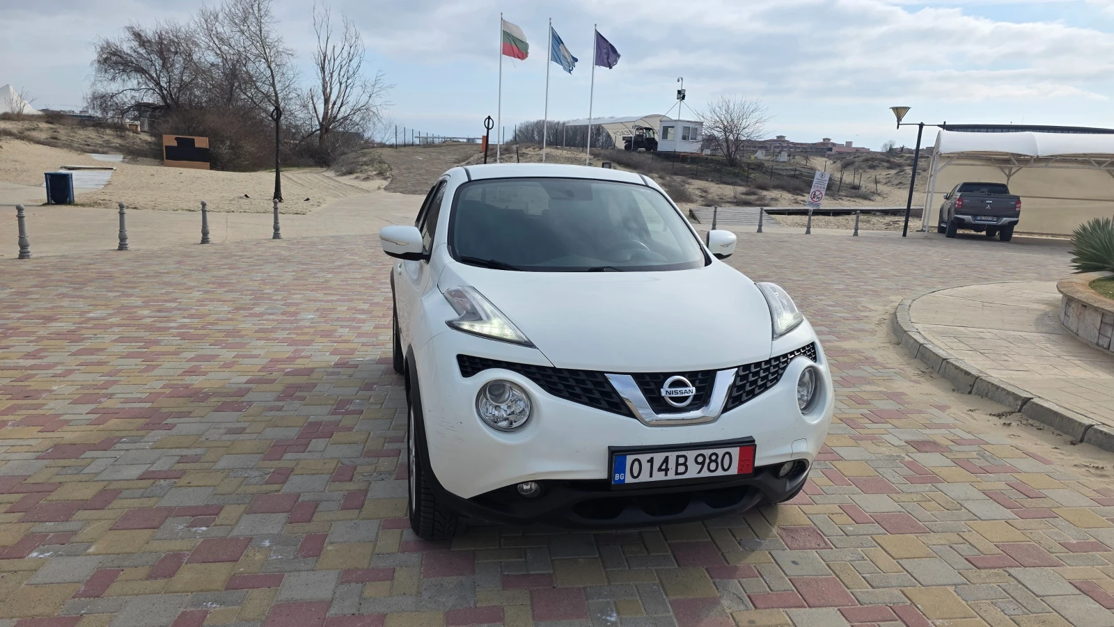 Nissan Juke 1.6i gaz, снимка 16 - Автомобили и джипове - 53840430