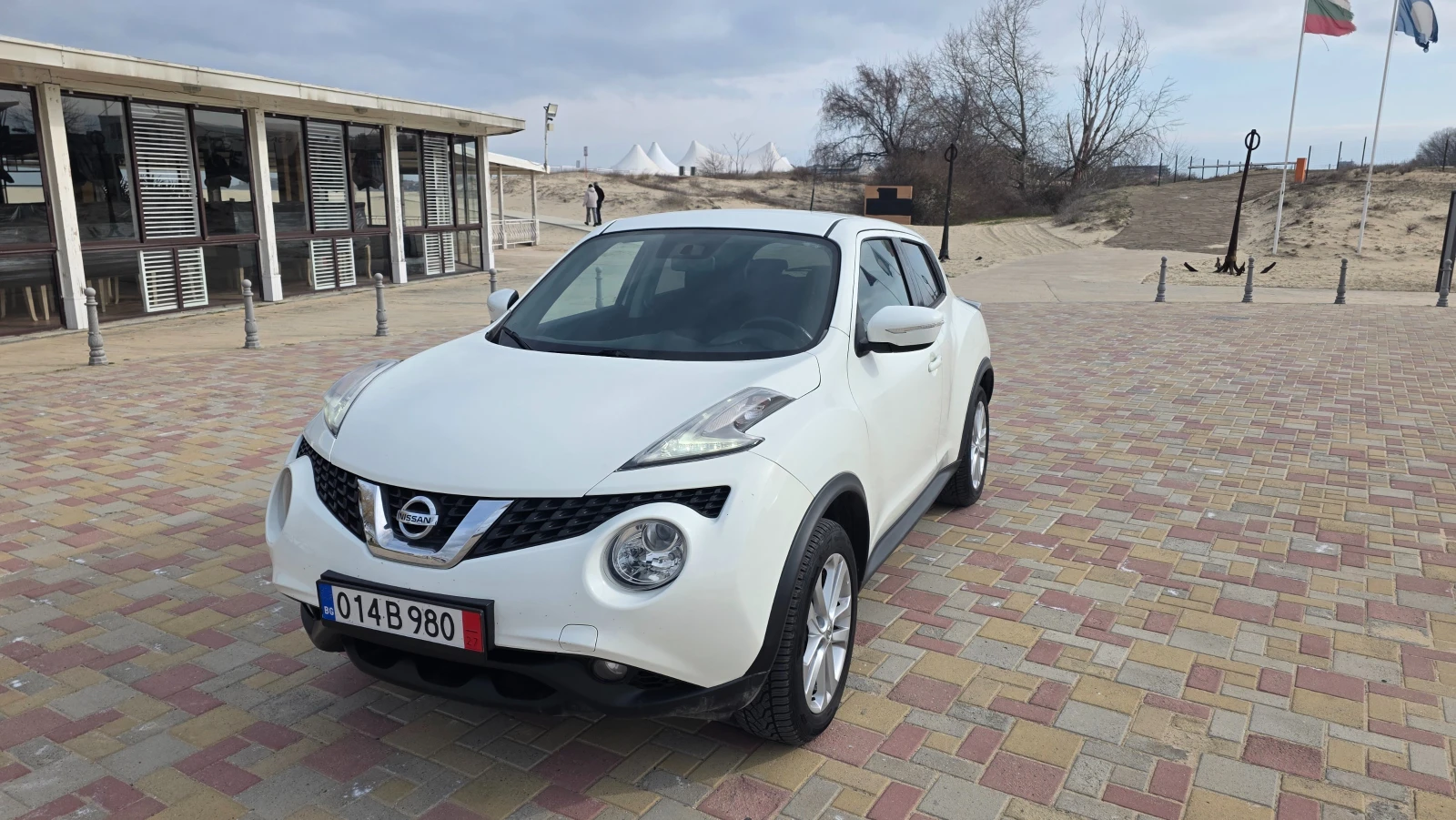 Nissan Juke 1.6i gaz, снимка 4 - Автомобили и джипове - 53840430